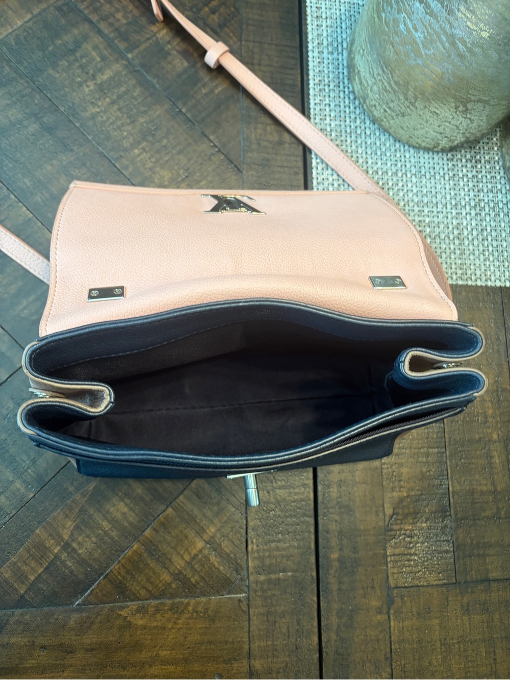 Louis Vuitton Lockme II BB bag - Picture 12 of 16